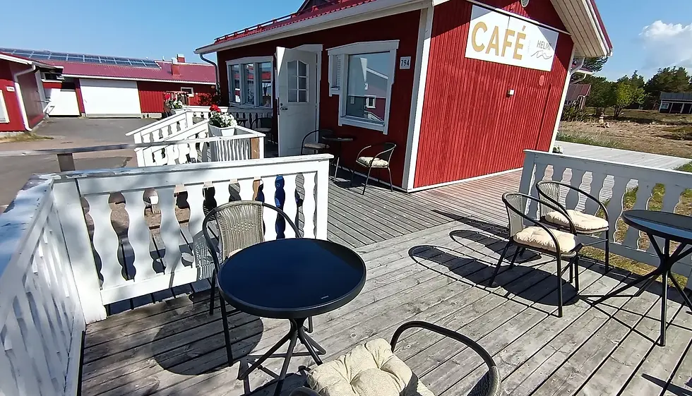 Kahvila Helmi / Slowhotels Ltd