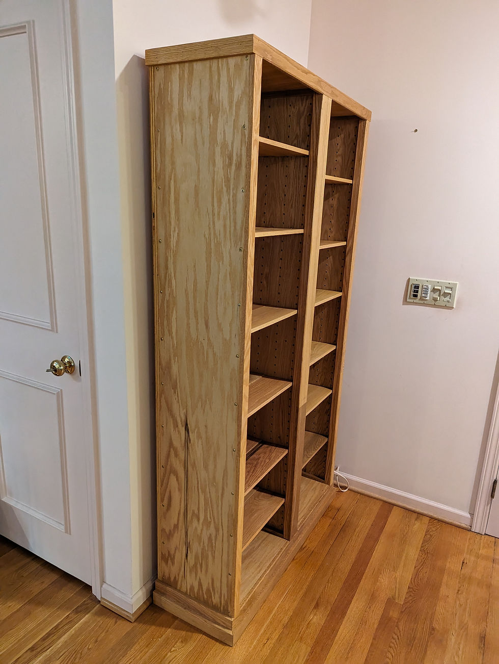 Thumbnail: Oak Bookshelf