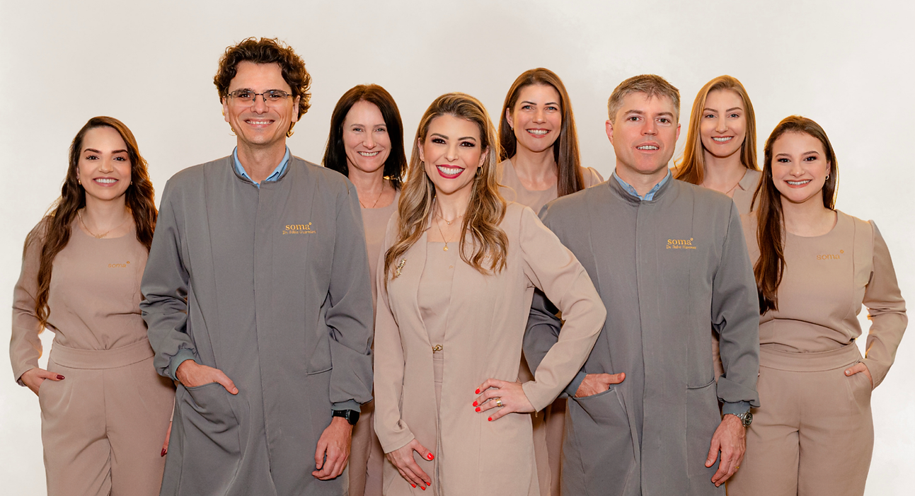 Equipe de dentistas e especialistas da clínica SomaSaúde Integrada em Lajeado
