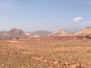 Géologie contrastée dans le Mt M'Goun.jpg