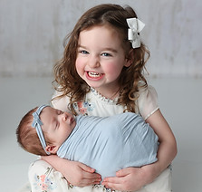 newborn-sibling-studio-bethlehem