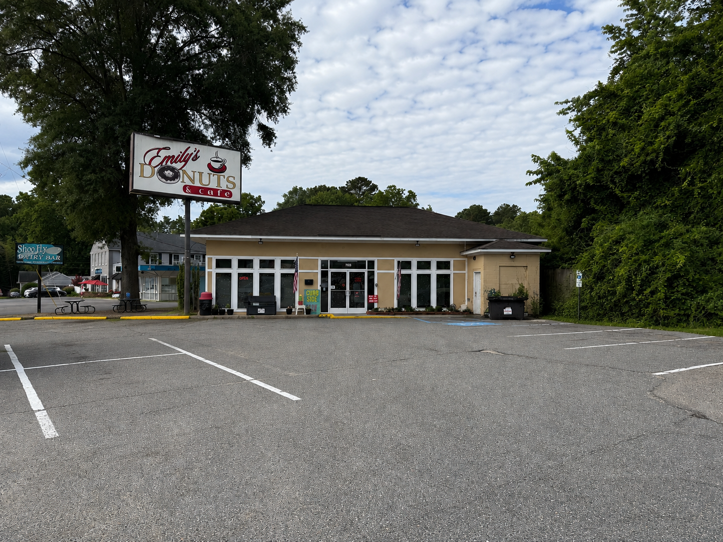 7123 Merrimac Trail