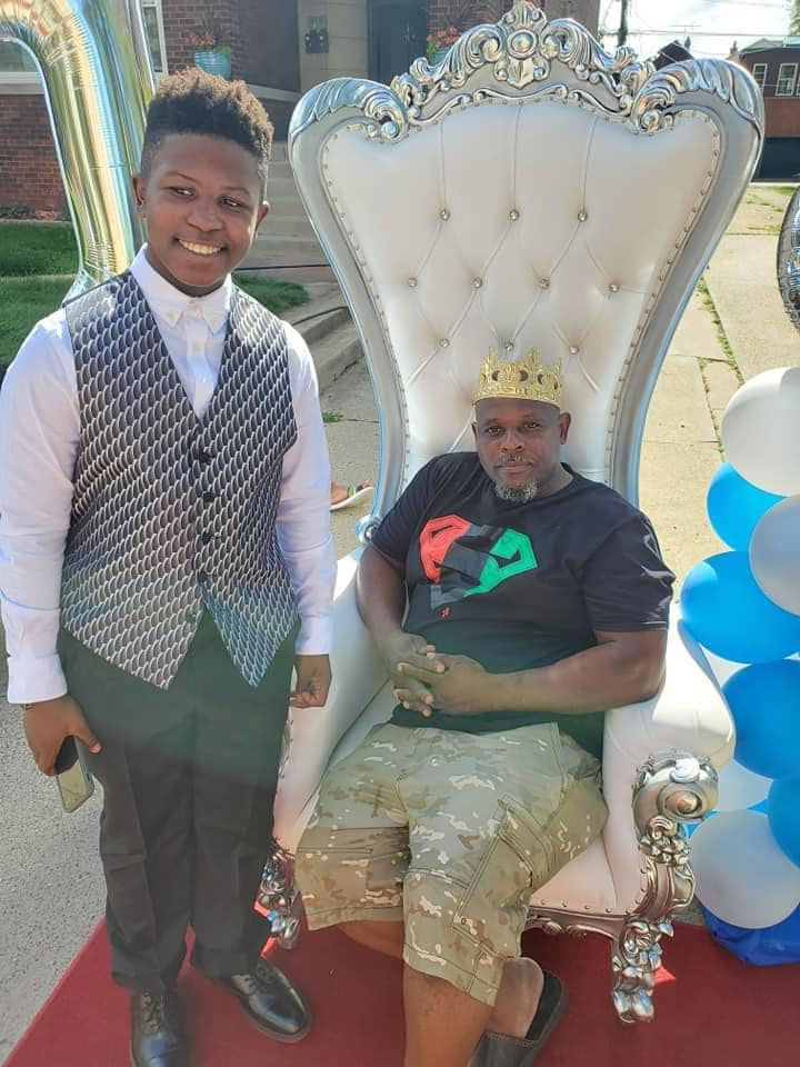 Thumbnail: Throne Chair Rental