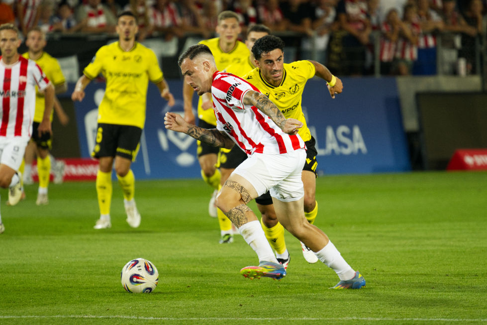 Walka o przewagę na skrzydle