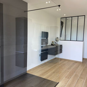 interior canopy and custom-made fixed shower screen