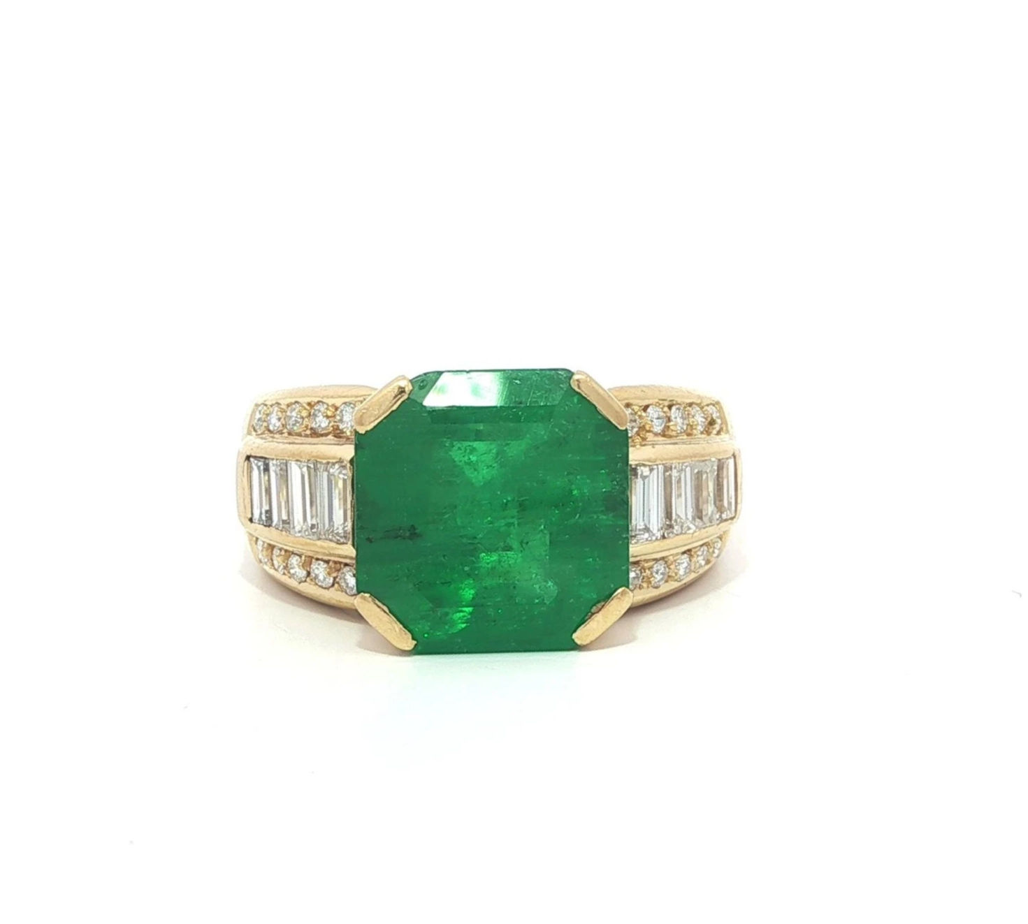 18k Yellow Gold 5.19ctw Striking Green Colombian Emerald Diamond Ring