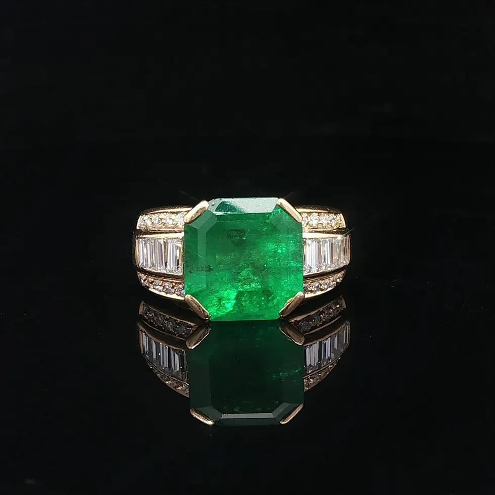 Thumbnail: 18k Yellow Gold 5.19ctw  Striking Green Colombian Emerald Diamond Ring