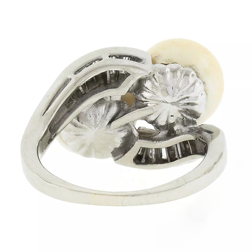 Thumbnail: Vintage 14K Gold  Saltwater Akoya Pearl Baguette Diamond Bypass Ring