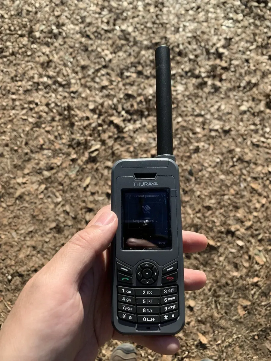 Thuraya XT Lite
