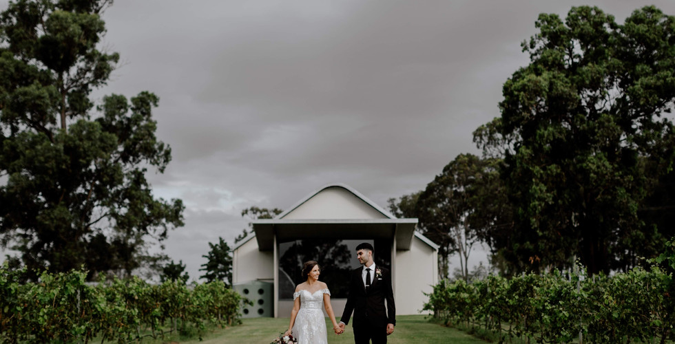 Wedding, Bride, Groom, Enzo Weddings, Hunter Valley Celebrant, Newcastle Celebrant, Bride Groom Portrate,