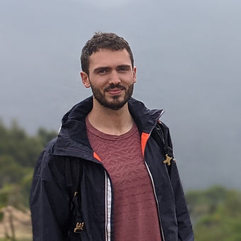 Photo Corentin bio_edited.jpg