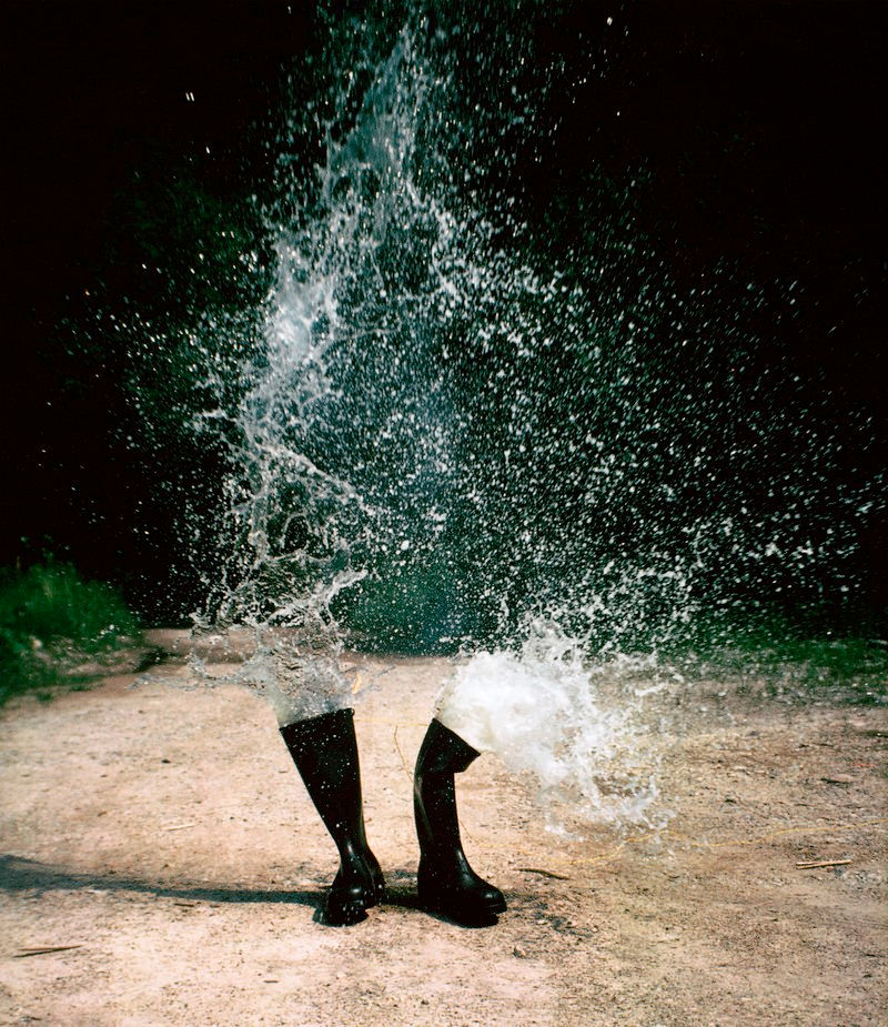 Roman Signer Wasserstiefel