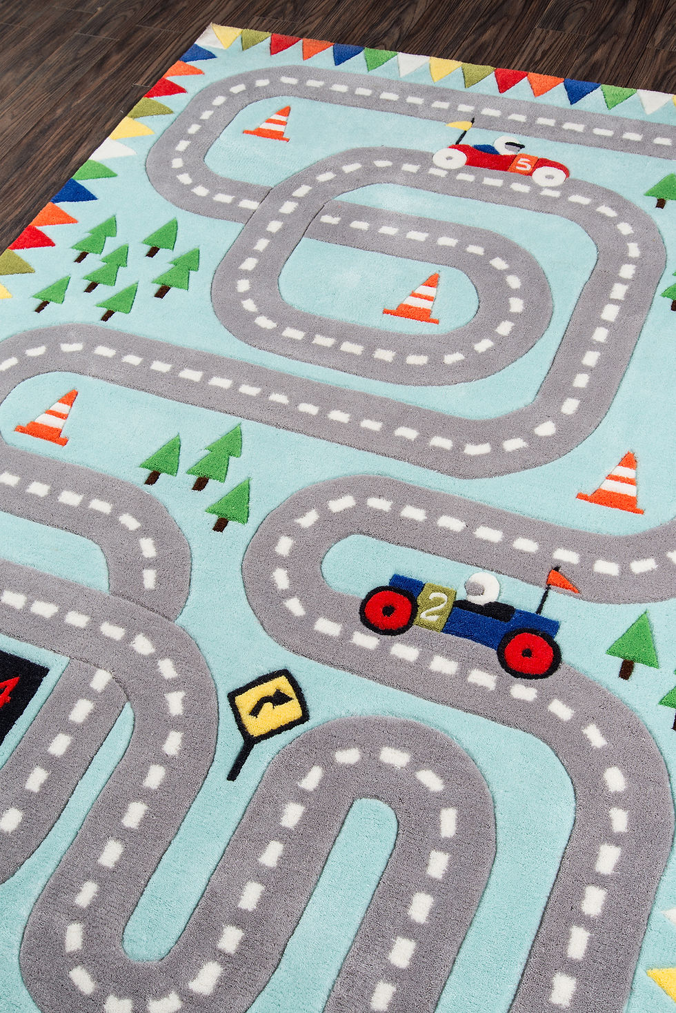 Thumbnail: MOM-LMJ-34-Racetrack-L. Blue