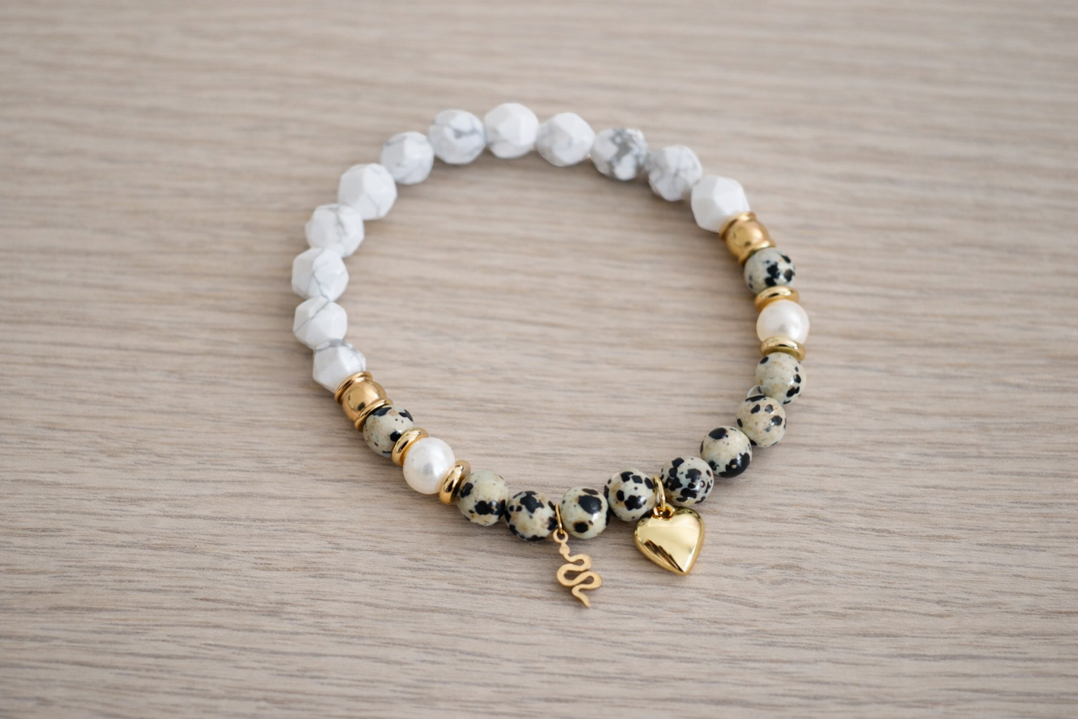 Howlite, Jaspe Dalmatien & Perle d'eau douce