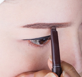Drawing Eyebrows