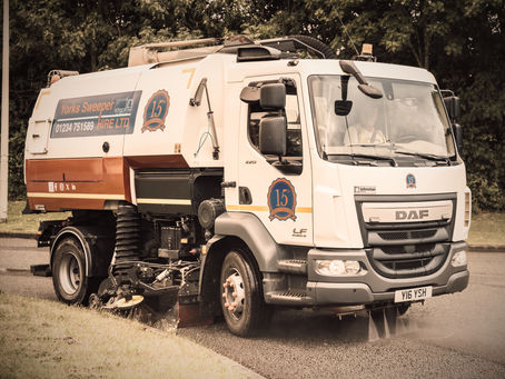 Yorks Sweeper Hire: Professional Sweeping Services Across Bedfordshire, Buckinghamshire, Northamptonshire, Oxfordshire, Cambridgeshire, Peterborough, Leicestershire, and Hertfordshire – Book In Fast,