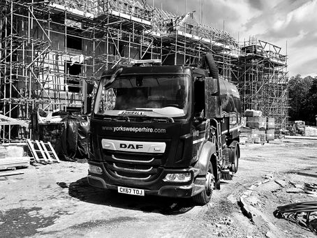 🌿 Yorks Sweeper Hire Ltd – Trusted Road Sweeper Services & Cleaning Across Oxfordshire