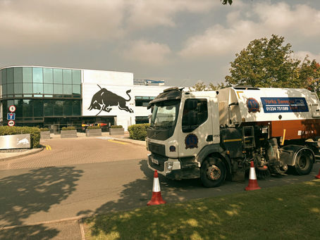 Yorks Sweeper Hire: Limited Bookings Available Across Our Service Areas – Don’t Miss Out!