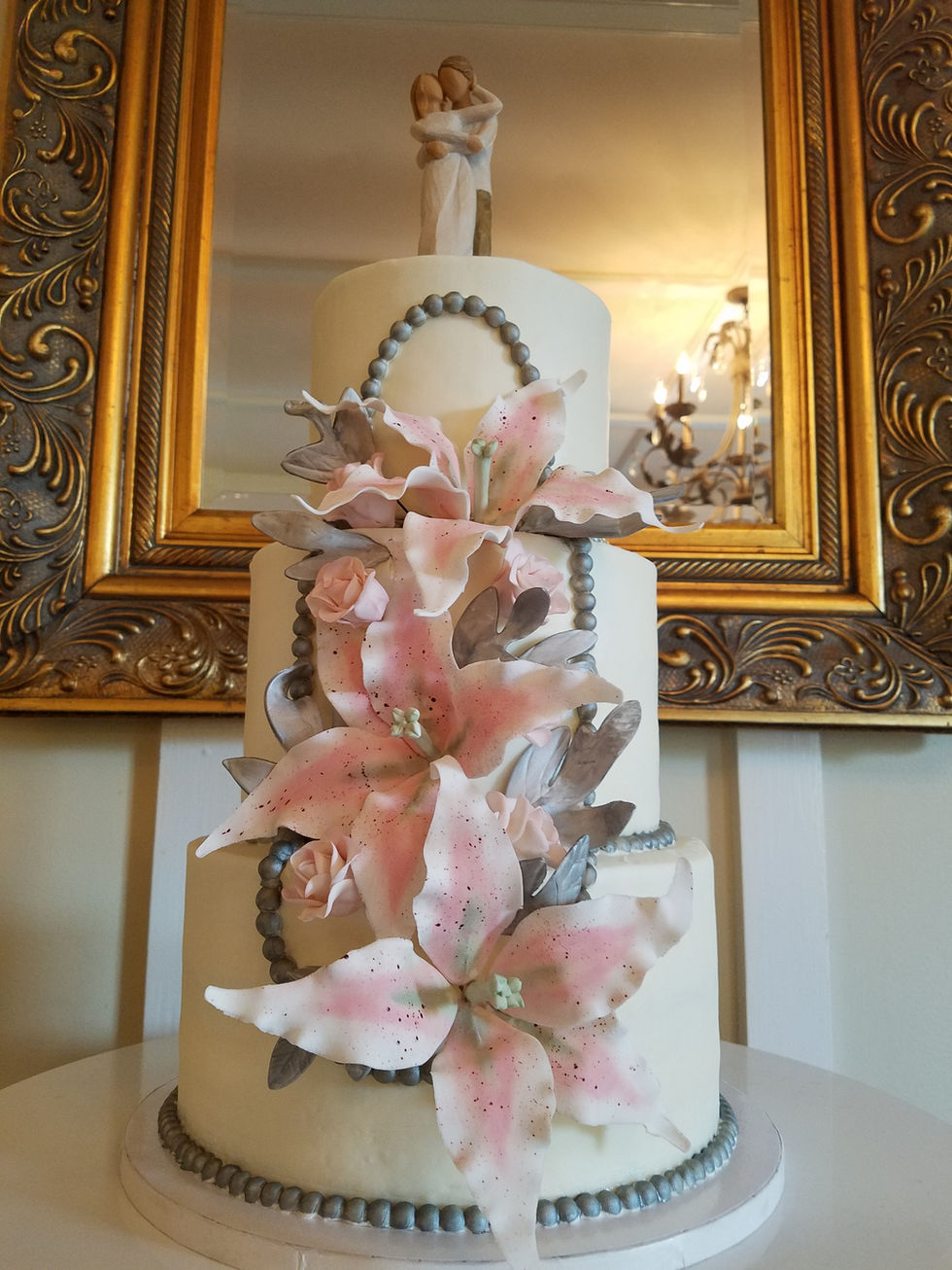 3T Silver and Blush Star Gazer Lillies2