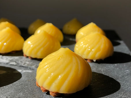 Petits tourbillons au citron sur sablés