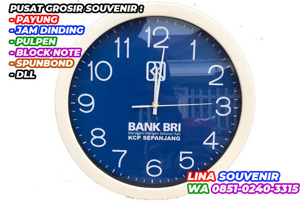 Souvenir Jam Dinding Bermanfaat Dalam Kehidupan Sehari-hari