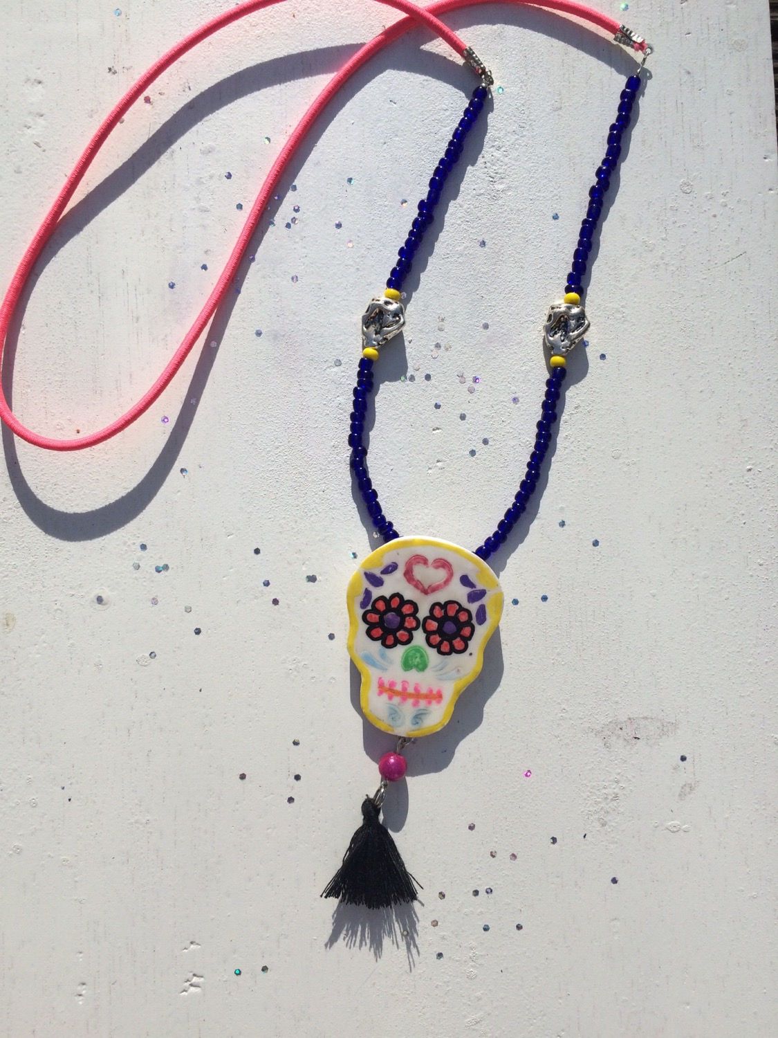 Pendentif long skull mexicaine 