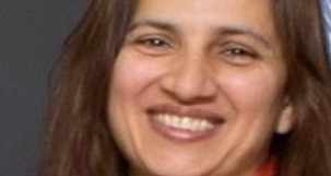 Rakhshanda photo.jpeg