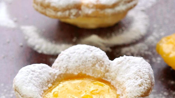 Springtime Lemon Tarts