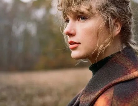 Taylor Swift Announces Same-Day Album Release for the Second Time