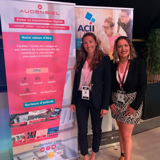 Marie Balzeau et Atika Henry, Directrices d'Agence sur le stand d'Audensiel au MACIF Summit IT à Niort