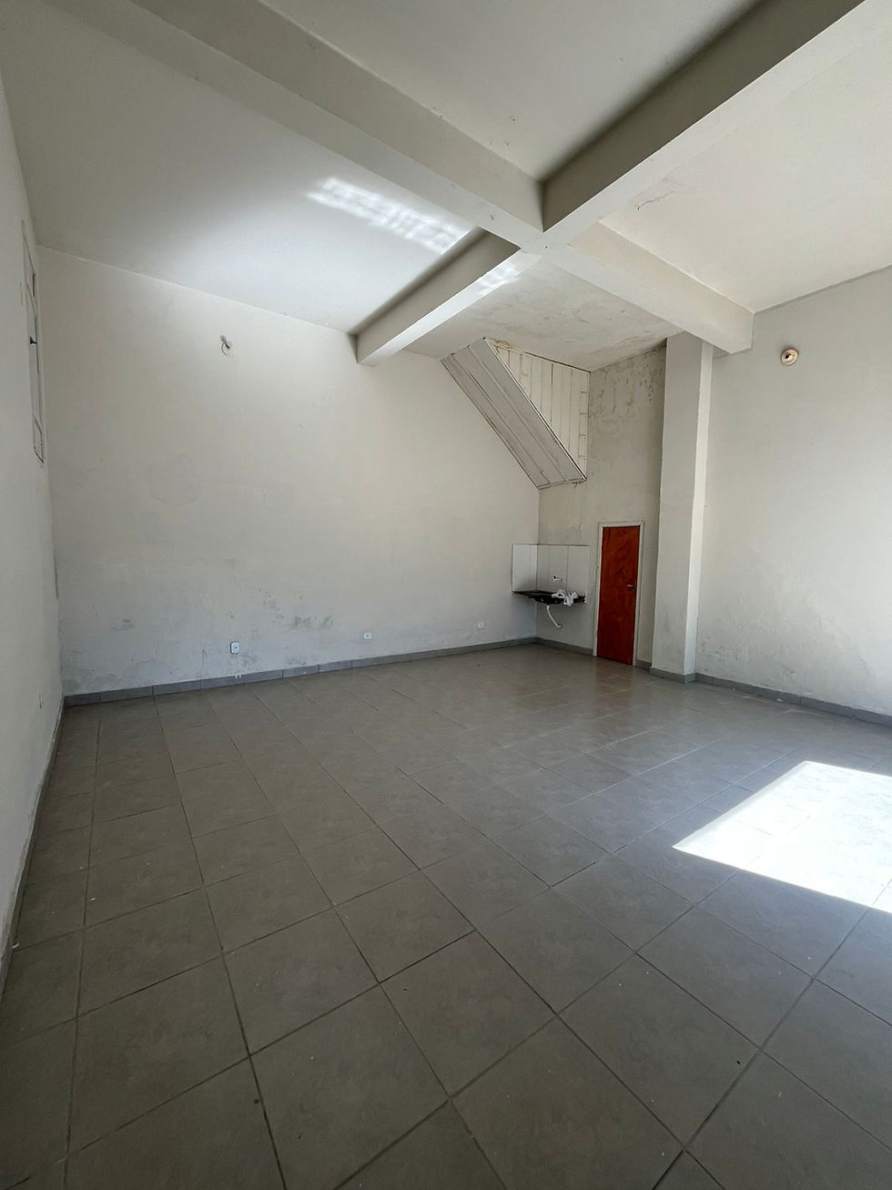 Miniatura: COMERCIAL 132- CENTRO,SALÃO