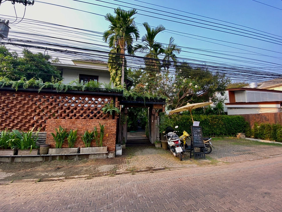 ภาพขนาดย่อ: โรงแรมใจกลางเมืองเชียงใหม่ ในคูเมือง ร่มรื่น มีใบอนุญาตถูกต้อง