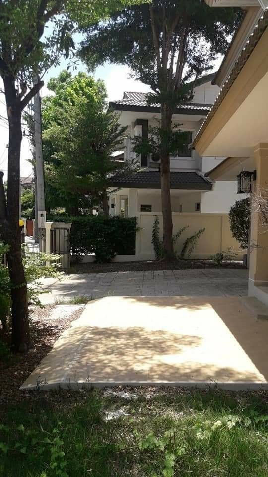 ภาพขนาดย่อ: ลดแล้ว!! จาก 6.8 ล้าน เหลือเพียง 6.5 ล้านบาท บ้านหลังใหญ่เนื้อที่กว้าง ในโครงการ