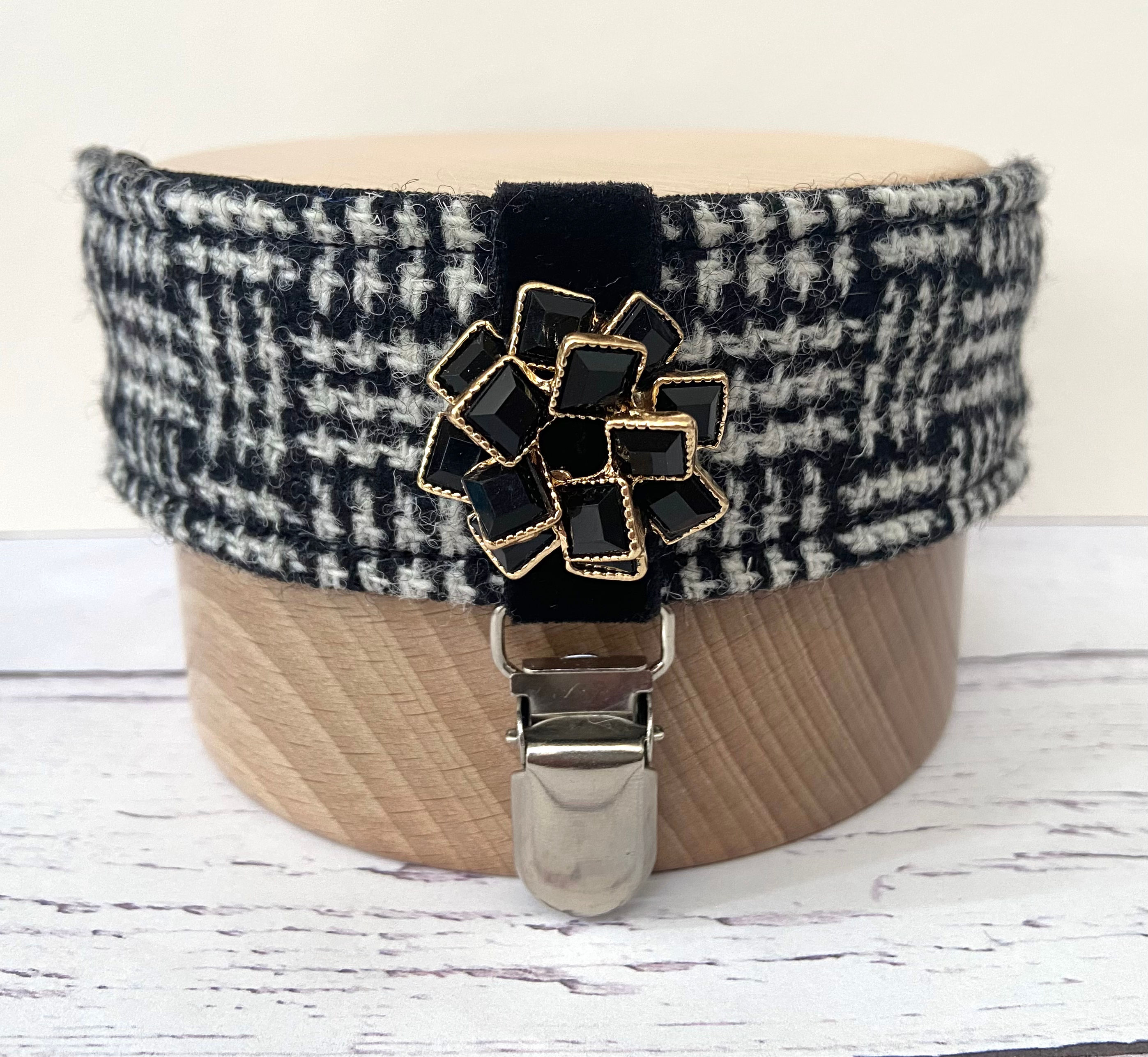 Basketweave Tweed Ring Number Armband