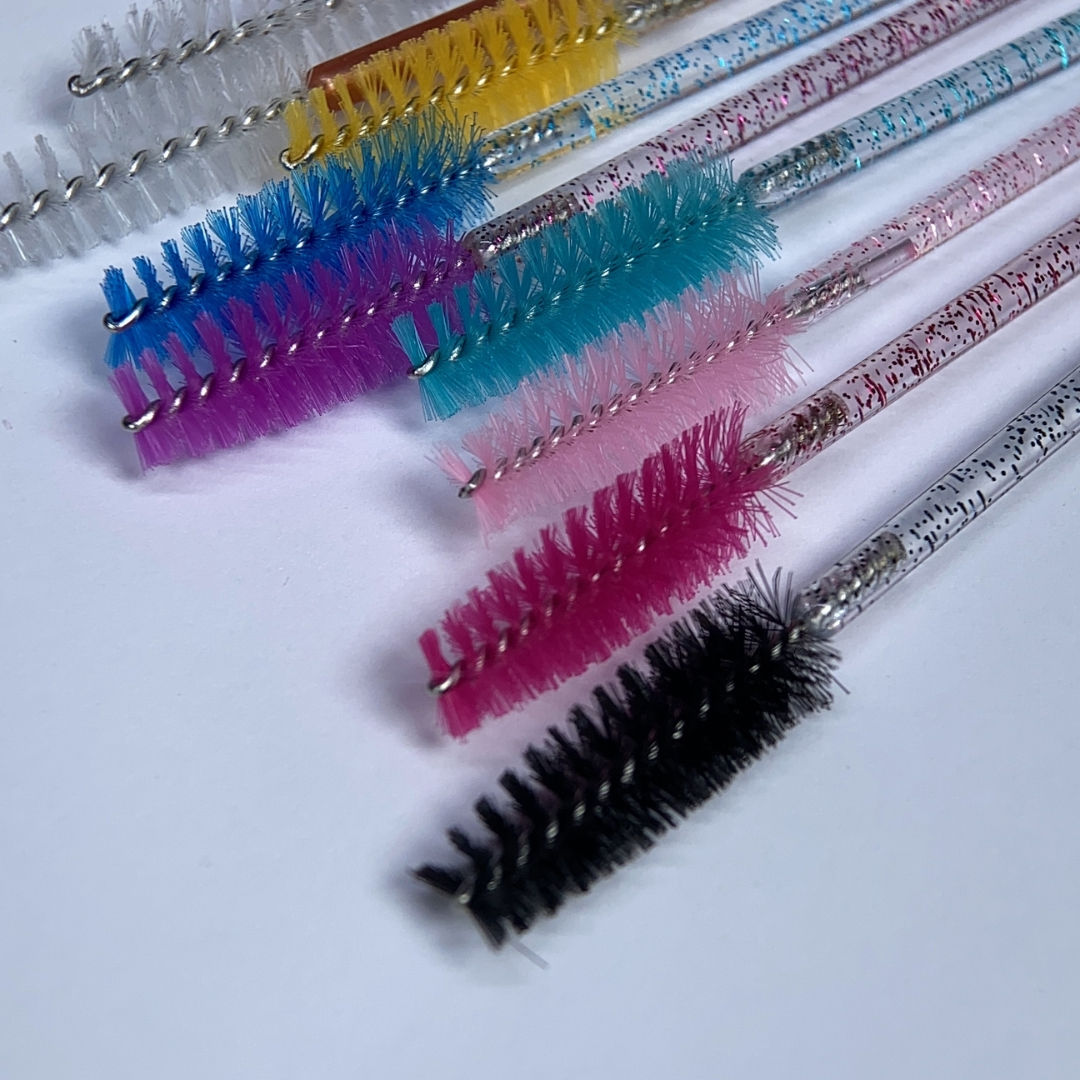 50 Wimpernbürstchen