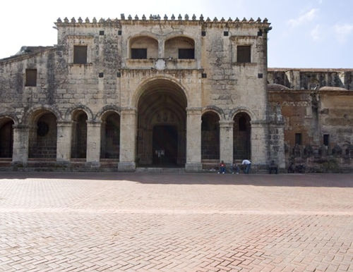 Walk Amongst the History of Santo Domingo