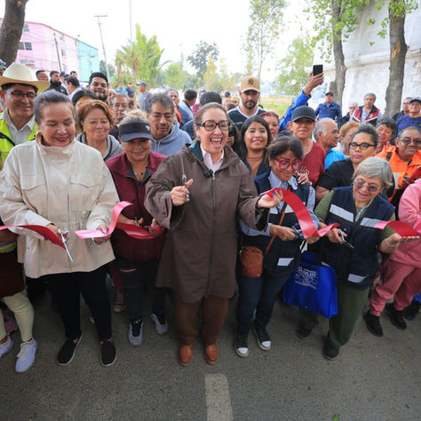Azucena Cisneros entrega avenida clave en Valle de Ecatepec; impacta a más de 45 mil habitantes