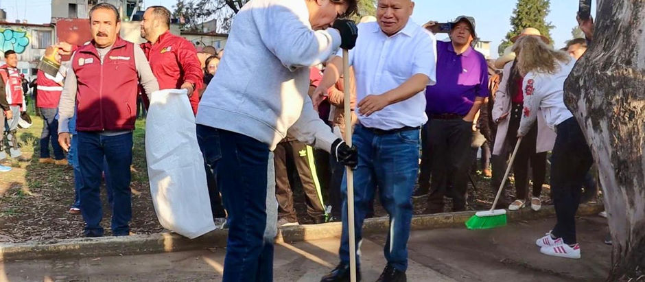 Raciel Pérez se suma a la Mega Jornada de Limpieza encabezada por Delfina Gómez en Periférico Norte