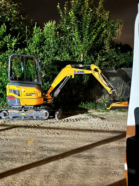 Réalisation Aubanel Paysage paysagiste à Caromb dans le Vaucluse : débroussaillage, élagage, entretien de jardin et aménagement extérieur