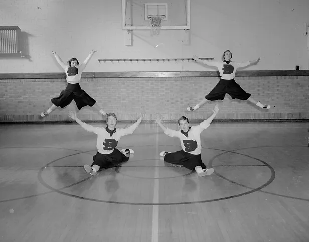 Logan County Cheerleaders