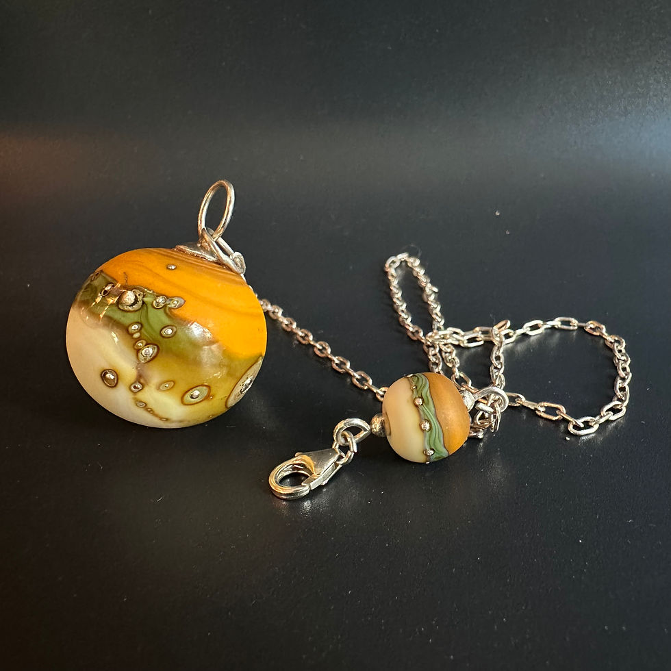 A Little Bit Out There Simply Elegant Necklace (SKU: CBOTSEN01)