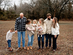 Late Fall Family Session at King Jack Park in Webb City