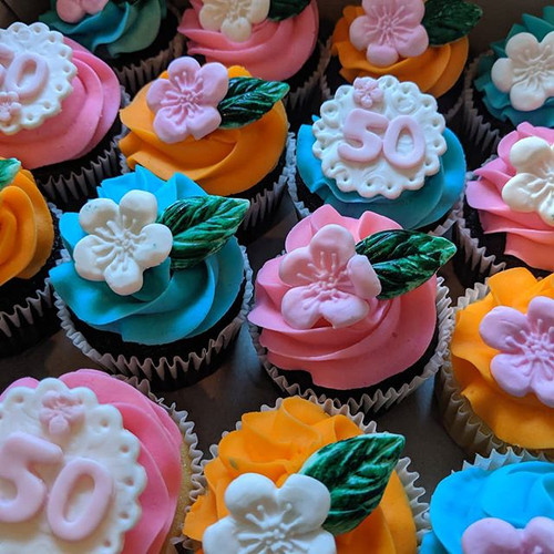 Standard size cupcakes Crazy about Cupcakes