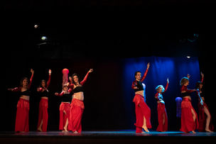 fin de curso de las alumnas del estudio de danza oriental y tribal de bodybcn danzarabic de barcelona