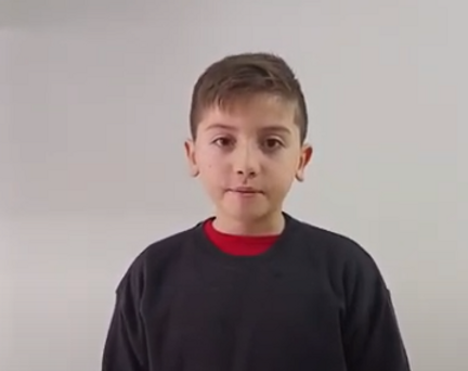 UN DINOSAURIO EN EL COLE: MARIA FORERO