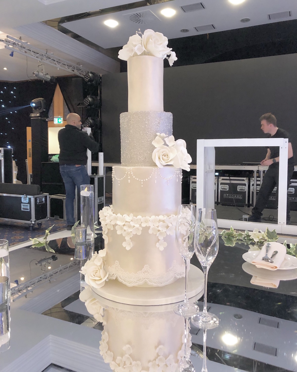 Wedding Cakes Kent Kent All Shapes Slices Cake Co