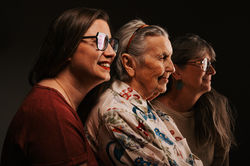 Séance photos famille en studio  a L'Isle sur la Sorgue - Diane Souazé Photographe