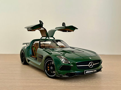 Minichamps Mercedes SLS Black Series 1/18 1:18 Irish Green