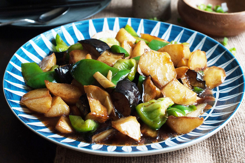 Sauteed potatoes with green pepper & eggplants