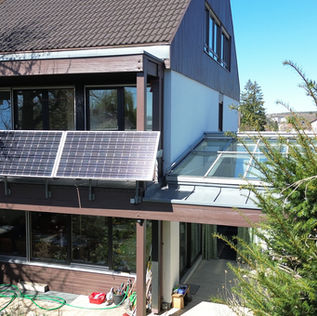 Doppelhaushälfte mit über 150 m² Wohnfläche, großem Garten, Balkon, Keller und Garage in zentraler, ruhiger Lage Hochfeld/Steinberg.